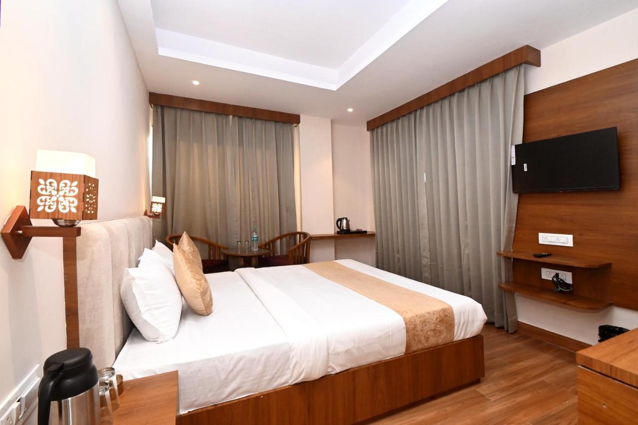 Hotel Blue Sapphire Kota  Exterior photo
